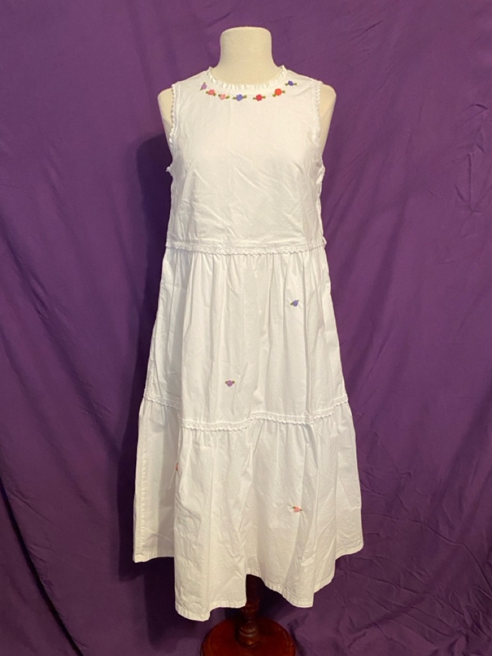 J. Crew White Tiered Maxi Dress UPCYCLED with Floral Embroidery. Size 4.